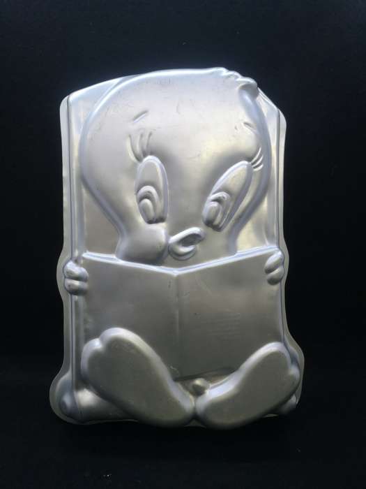 Vintage Wilton 1979  Tweety Bird cake pan