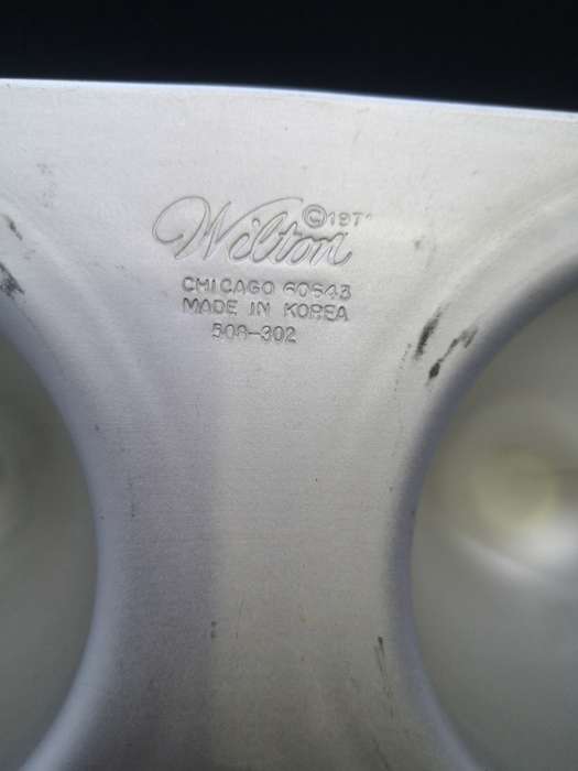 Vintage Wilton 1971Wonder Cone cake pan - Mold Easter eggs