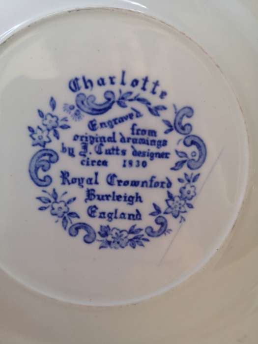 Charlotte Royal Crownford Burleigh England 4 side plates
