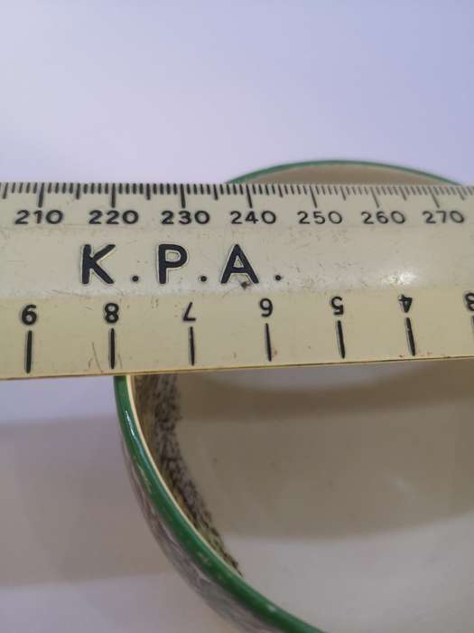 Copeland Spode`s Byron milk and sugar - note the chip