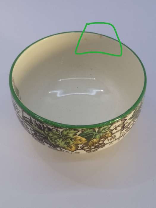 Copeland Spode`s Byron milk and sugar - note the chip