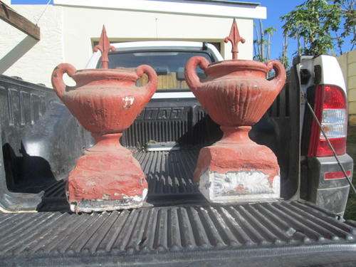 PILLAR CAPS. ANTIQUE. GOTHIC. BEAUTIFUL AND IN GOOD CONDITION. TRANSPORT TO SPARTAN R 236.00