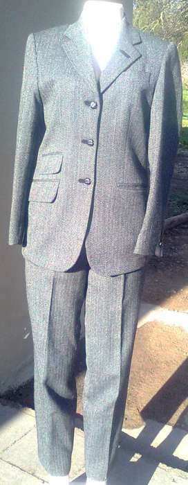 MISS CASSIDY TWO PIECE - PURE WOOL - SIZE 8