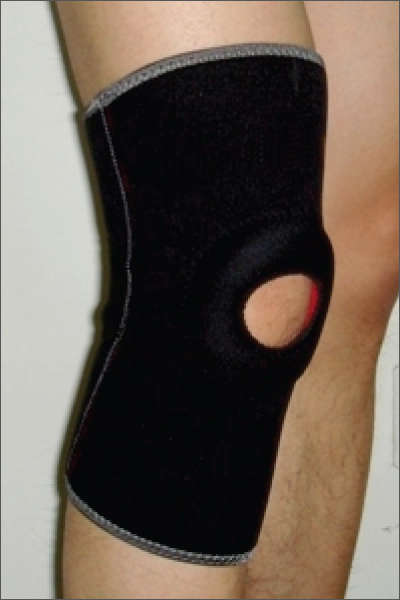 Knee Support Core Neoprene Open Patella Medalist - Size Medium