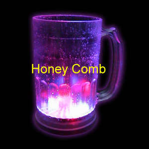 LED flashing plastic beer glasses......Come Bid They So Cool !!!