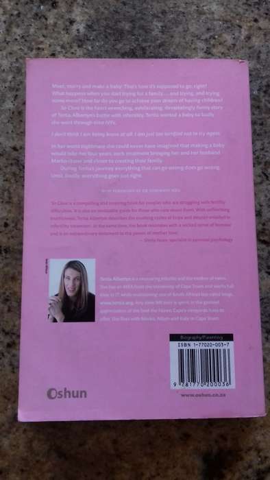 So Close By Tertia Albertyn (Paperback)