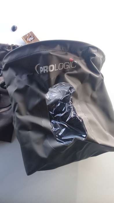 prologic bucket with bag