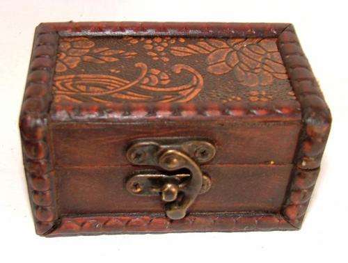 Beautiful Small SQ Wood Trinket Box