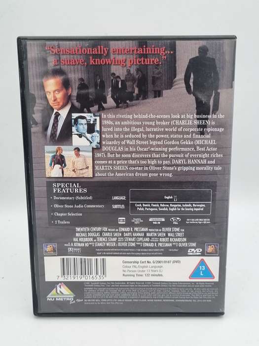 Wall Street DVD - Michael Douglas, Charlie Sheen & Daryl Hannah