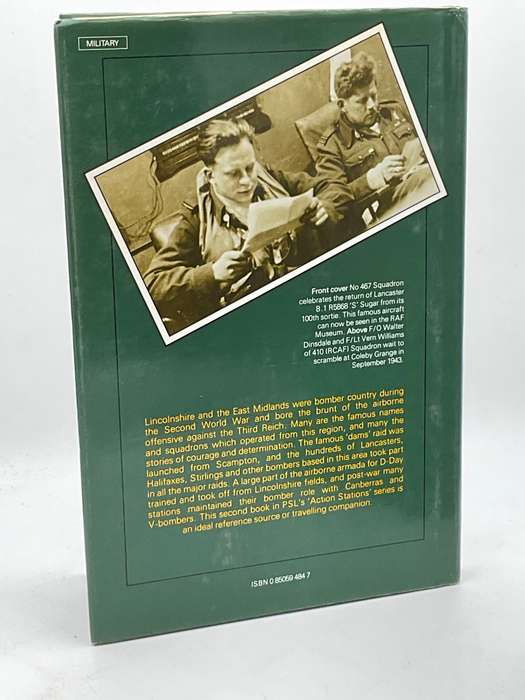 Action Stations 2 Military Airfields of Lincolnshire & the East Midlands - Bruce Barrymore Halpenny