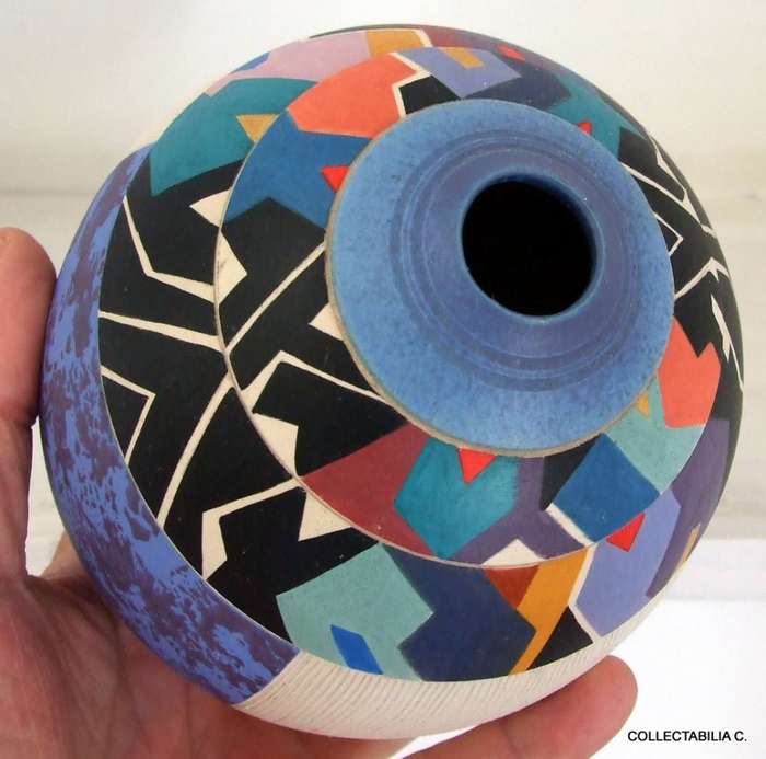 Beautiful SA potter BARRY DIBB vase