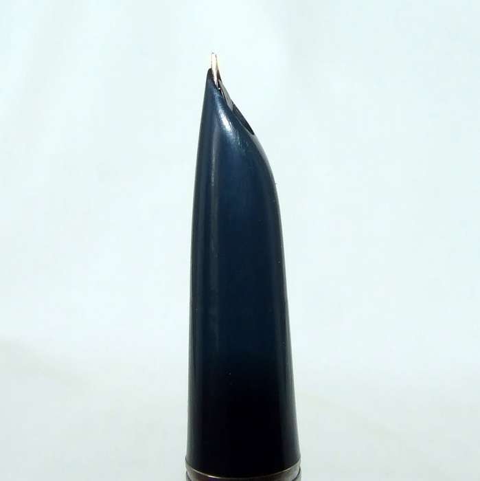 Vintage Parker 51 VACUMATIC, gold filled cap, c1946, double jewel, early Cedar Blue