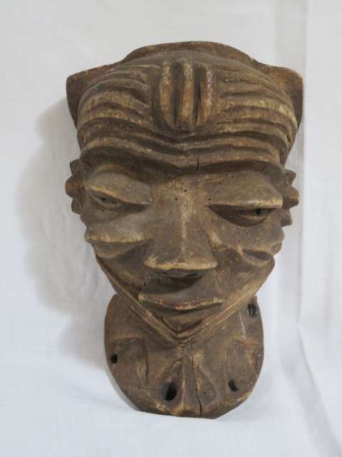 Pende mask