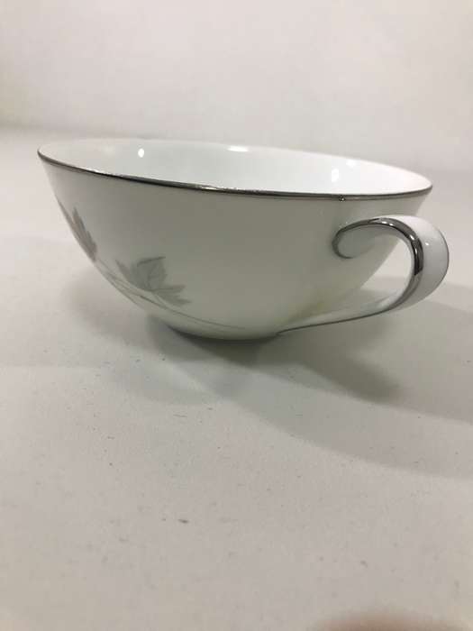 Beautiful Noritake RareDisplay Porcelain 3 Bowls and Side plate Pattern Wellesley 6312
