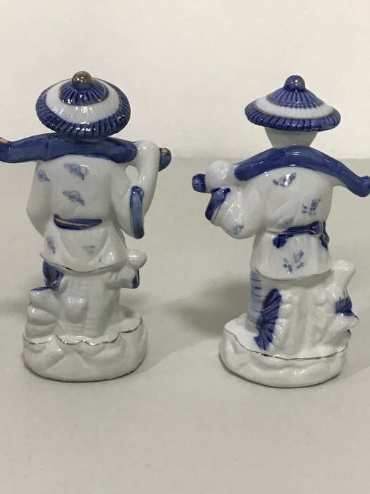 Beautiful Blue on White Porcelain Ceramic Eastern  figure