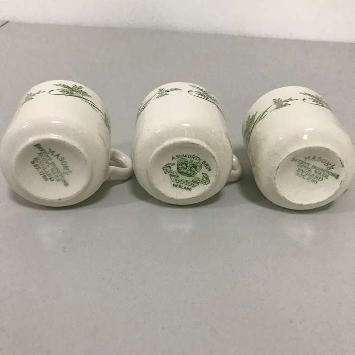Windsor castle cups Espresso size Made in England 20th Century