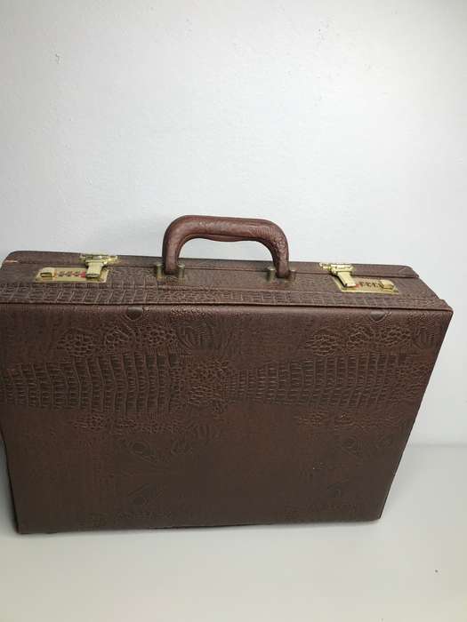 Briefcase Crocadile Skin Brown combination lock Inner Sleeves second hand
