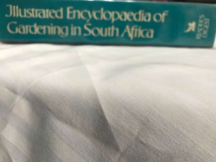 Illustrated Encyclopedia of Gardening in South Africa Readers Digest