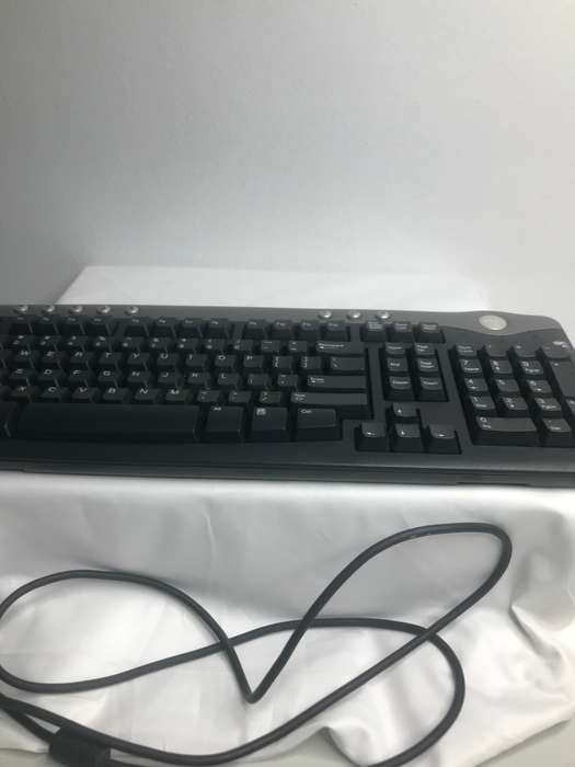 Dell USB Keyboard SK-8125 Two USB Hubs Performance Multimedia Keys