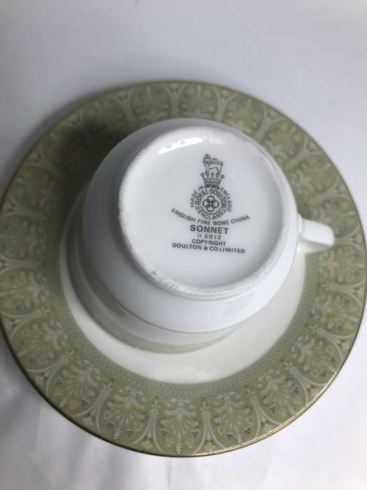 Cappucino Coffee or Tea Vintage Royal Doulton Cup and Saucer style Sonnet H5012
