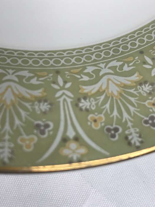 Royal Doulton Serving Plate medium Sonnet H5012