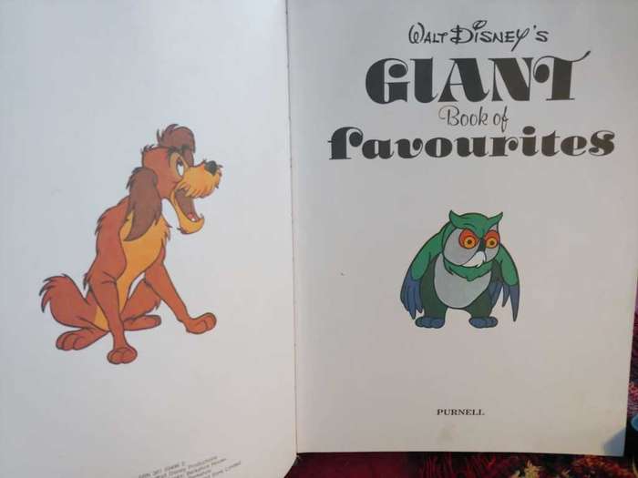 Walt Disney`s Giant Book of Favourites