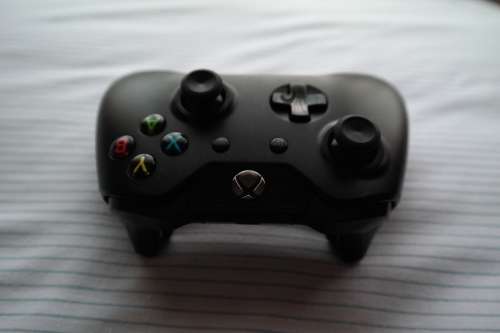 Microsoft Xbox One Controller ( Pre-owned Original) Late Entry