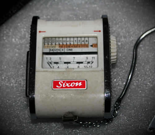 Vintage Gossens `Sixon` exposure meter with Color Finder with Case