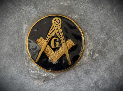 Masonic Badge -(plastic) Square & Compasses With "G" Round