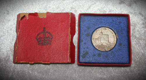 1935 George V Official Silver Jubilee Medal 16g -31mm  in origanal box