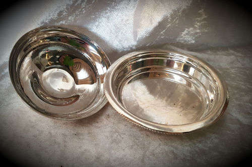 Silver Plated Butterdish with Lid 130mm Diameter -272g