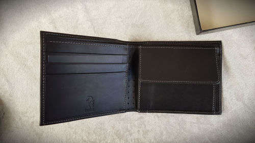 Mens Guess Global Leather Wallet with Coin Pocket. still in packaging