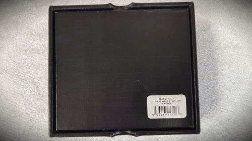 Mens Guess Global Leather Wallet with Coin Pocket. still in packaging