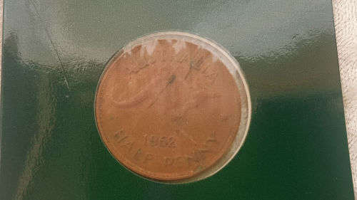Collector Coin 1962 Australian Half Penny mounted on Card