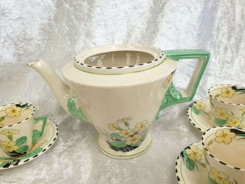 Vintage Art Deco Burleigh ware Zenith Primrose Teapot with 8 duo's -one cup repaired