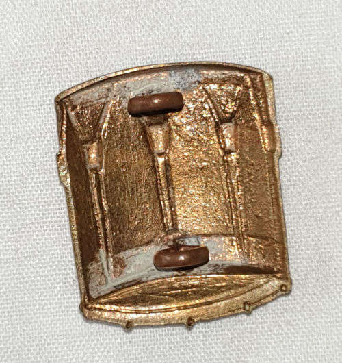 Vintage Royal Drummer or FiFer Badge -brass - 51x26mm