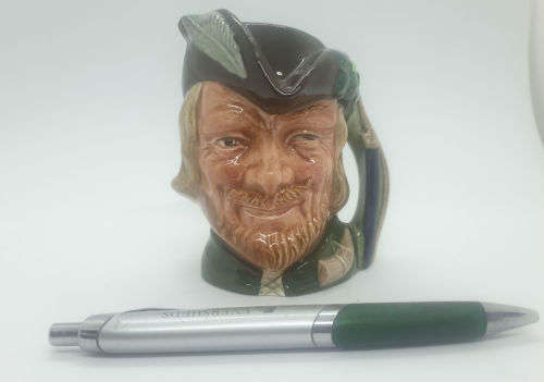 Vintage 1959 Royal Doulton `ROBIN HOOD` D6534 small Toby Jug 100x95x65mm