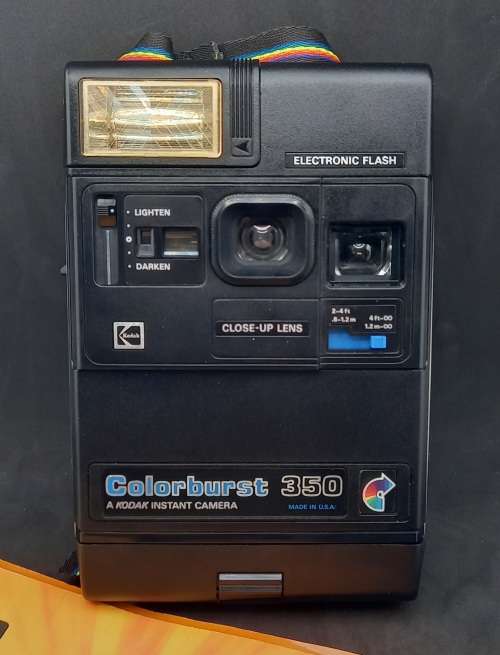 Vintage 1980's Kodak Colorburst 350 Instant Camera with leather Bag and booklet- working