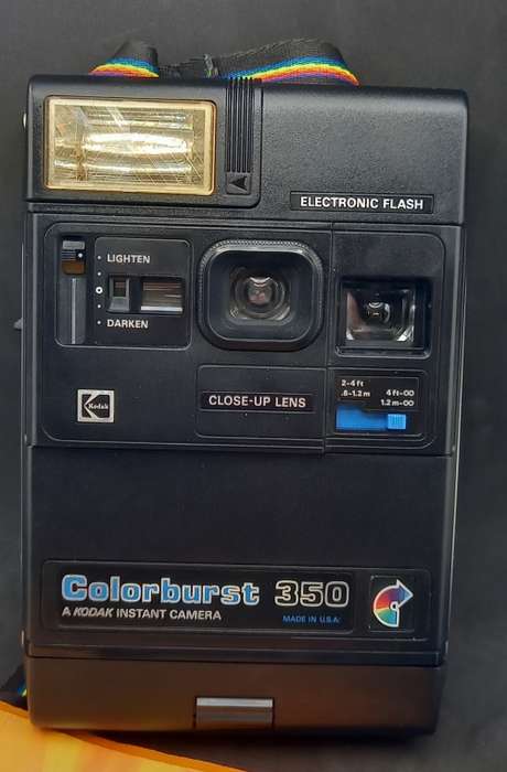 Vintage 1980's Kodak Colorburst 350 Instant Camera with leather Bag and booklet- working