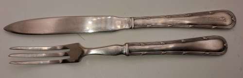 12pc Antique/Vintage Yeoman Silver Plated  Fruit and Cake Cutlery set made in England - Boxed