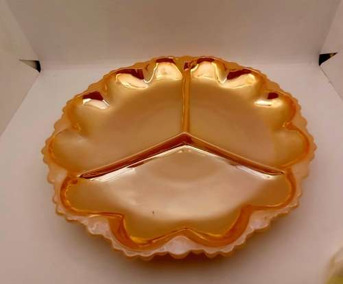 1940 -1950s Vintage Anchor Hocking Fire-King Glass Peach Lusterware Divided snack Plate 245mm