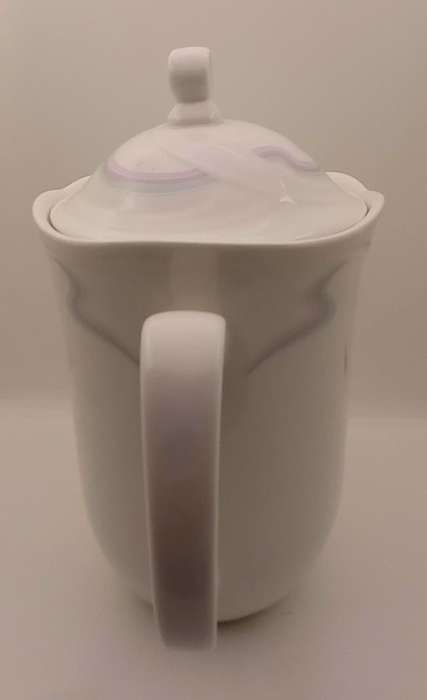 Vintage 1986 Royal Albert Bone China HORIZONS Aurora series Coffee pot -excellent Condition