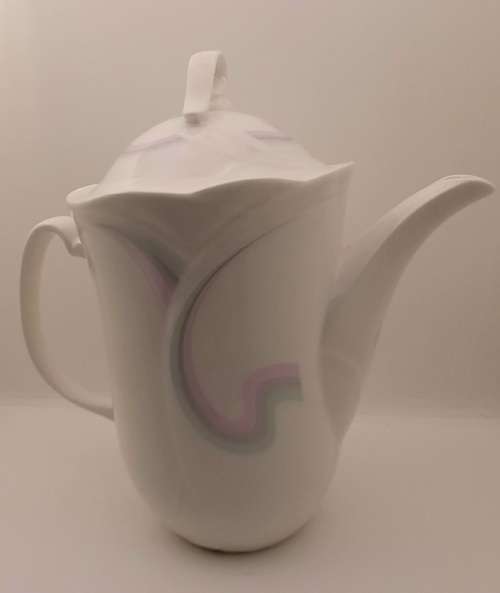Vintage 1986 Royal Albert Bone China HORIZONS Aurora series Coffee pot -excellent Condition