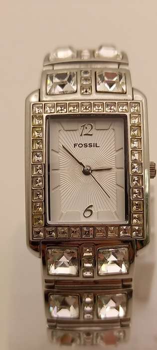 Pre-owned Ladies F2 Fossil ES-1512 110804  watch with original strap- WORKING and in great condition