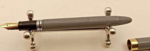Rare Vintage Pre-owned Sheaffers Lifetime Piston Filling Fountain Pen with No 5 14KT Gold Nib