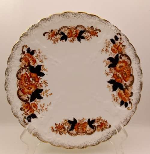 Vintage Porcelain Plate 229mm ( no makers stamp)