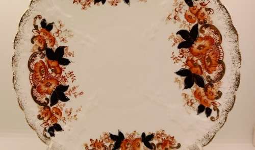 Vintage Porcelain Plate 229mm ( no makers stamp)