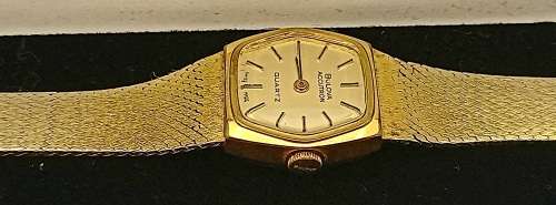 Vintage Ladies BULOVA  ACCUTRON Quartz Watch in Box- Working