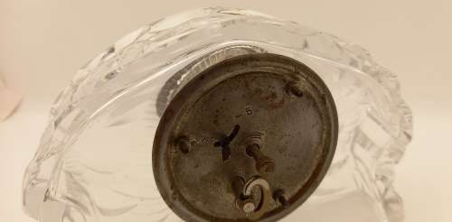Vintage Crystal Clock ( clock need service or repairs) only runs for few minutes