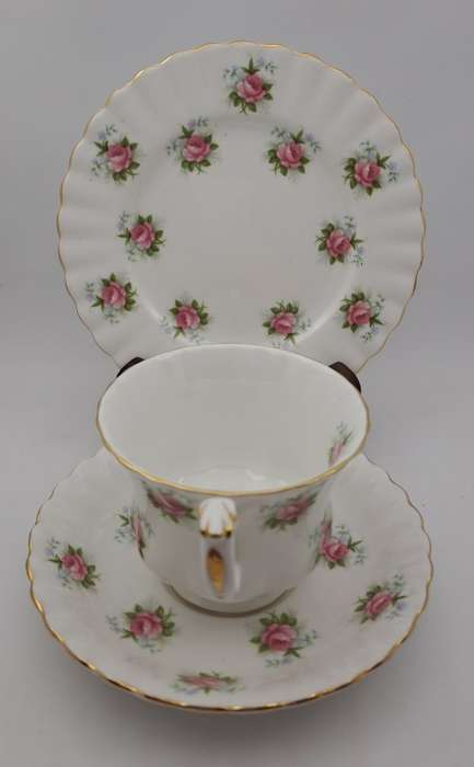 Vintage Royal Albert ``Forget Me Not`` Rose Tea Trio (5 Available)